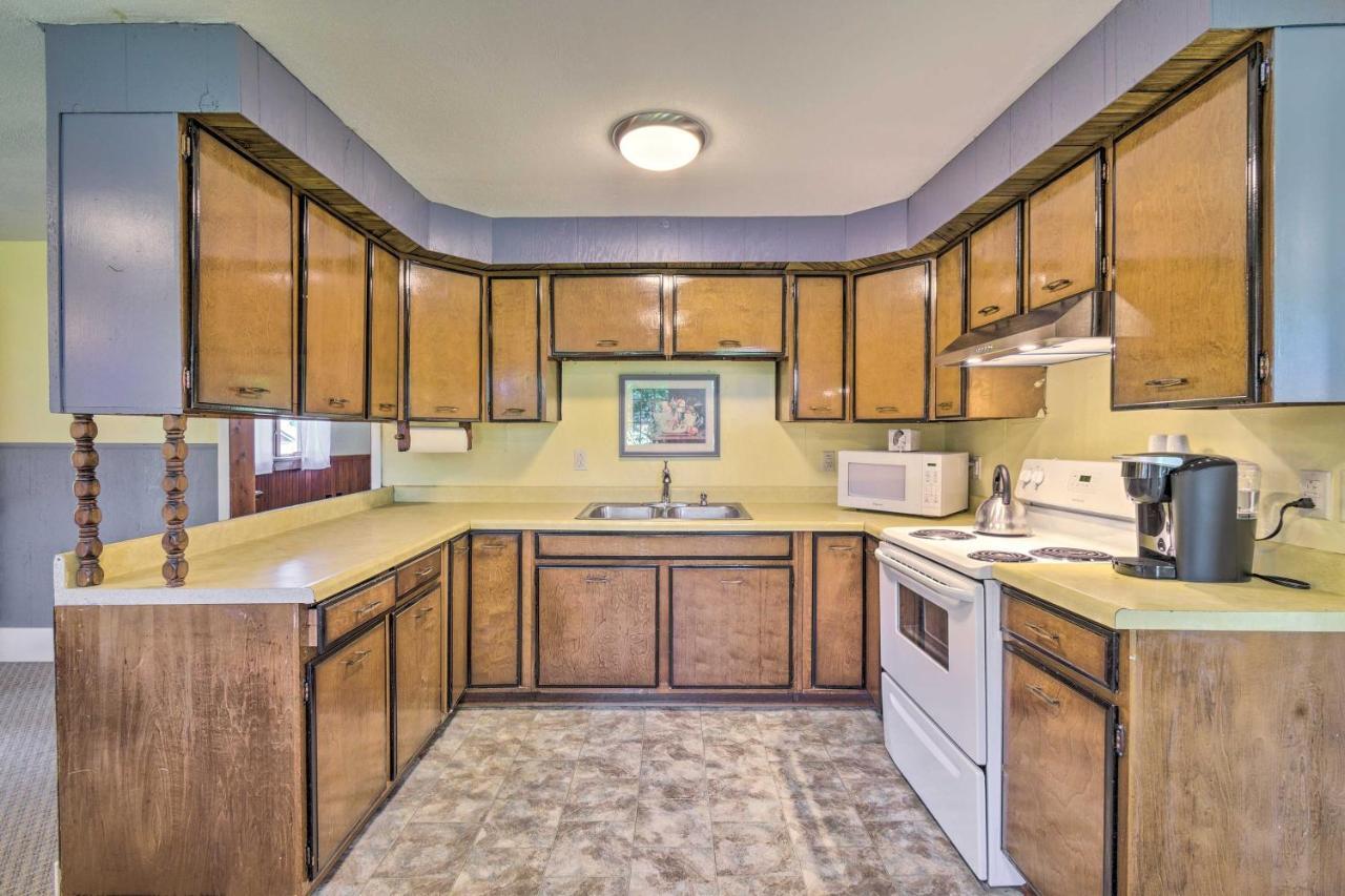 Charming Stanley Home With Yard, 7 Mi To Seneca Lake Geneva Exterior photo