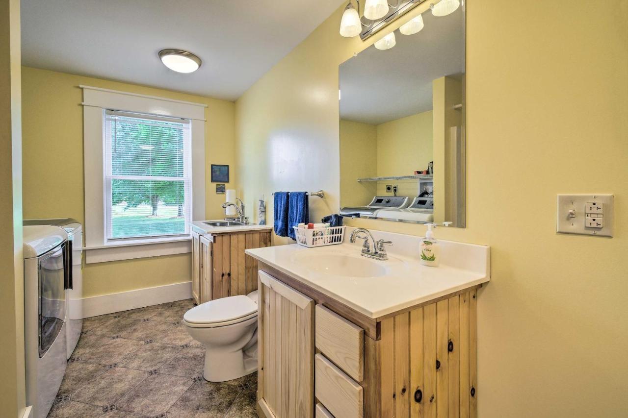 Charming Stanley Home With Yard, 7 Mi To Seneca Lake Geneva Exterior photo