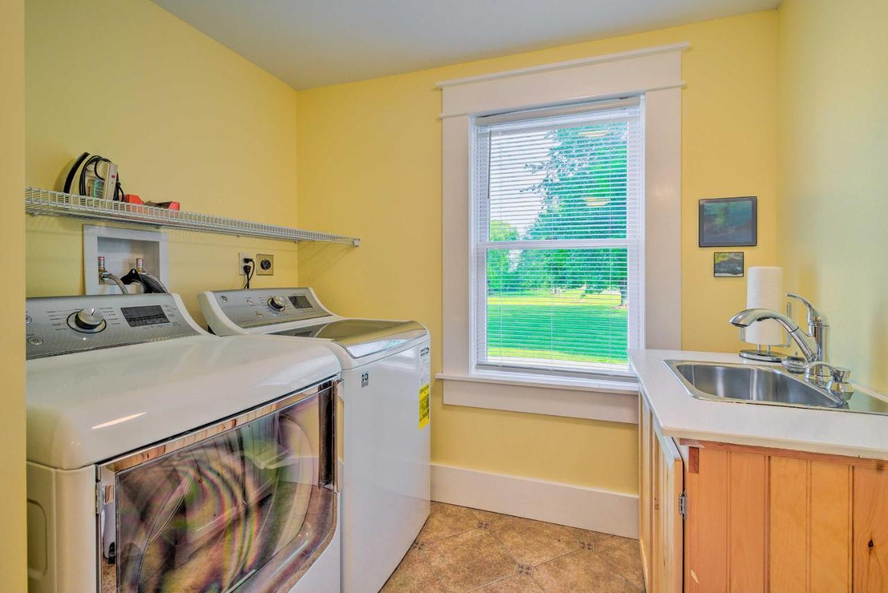 Charming Stanley Home With Yard, 7 Mi To Seneca Lake Geneva Exterior photo